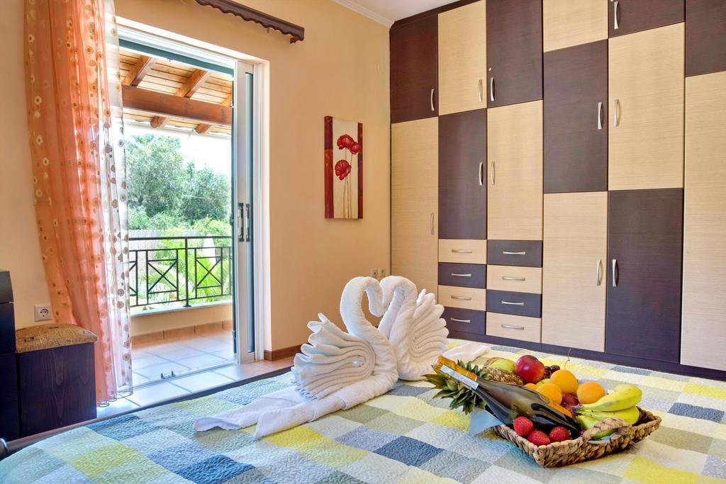 Galazio Sunset Villas Гайос Екстериор снимка