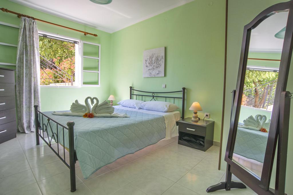 Galazio Sunset Villas Гайос Екстериор снимка