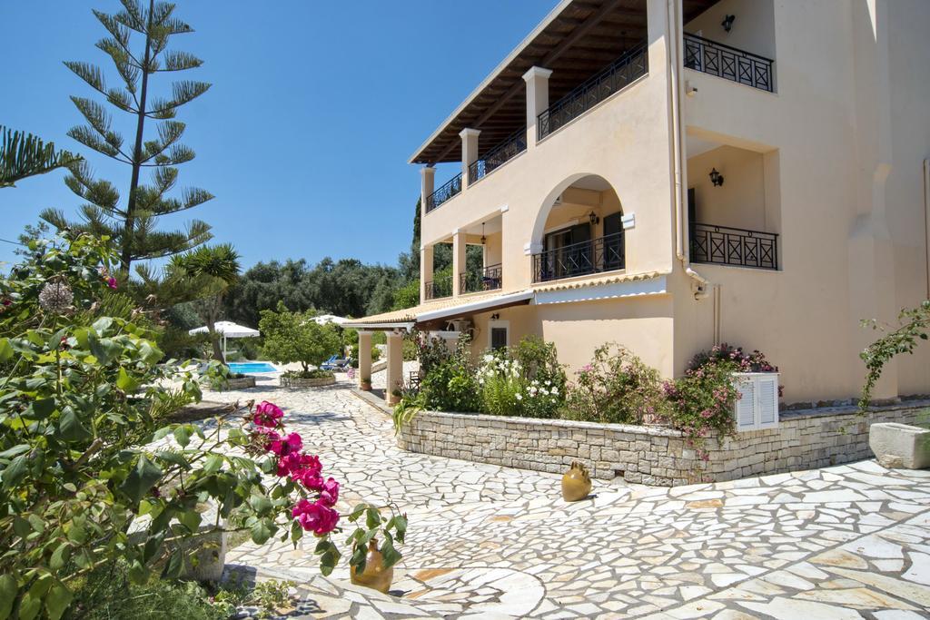 Galazio Sunset Villas Гайос Екстериор снимка