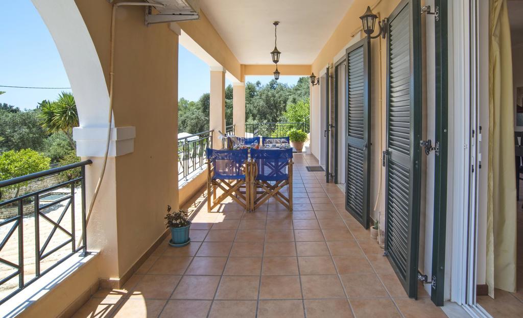 Galazio Sunset Villas Гайос Екстериор снимка