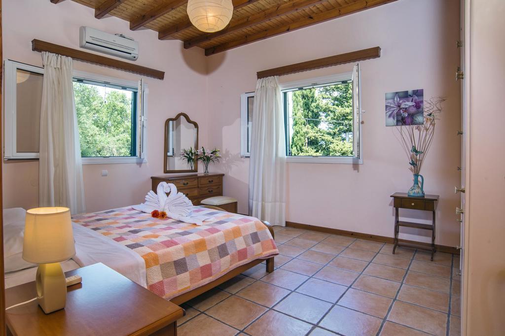 Galazio Sunset Villas Гайос Екстериор снимка